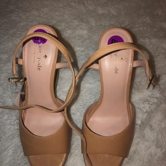 Kate spade wedges - Picture 2 of 2